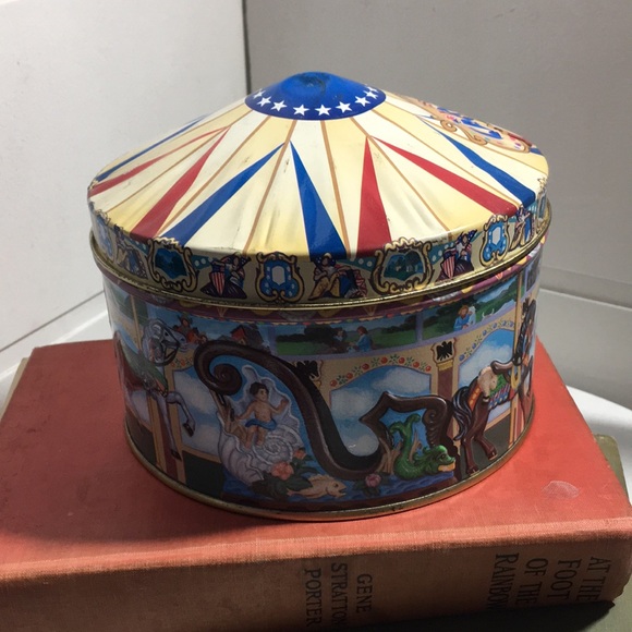 Hershey round candy tin near vintage 1996 - Picture 4 of 8